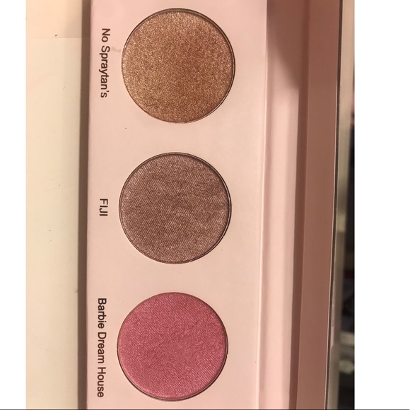 NEW Basic Beauty Glowy AF - Wet Glow Trio - Picture 3 of 3